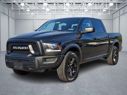 Diamond Black Crystal Pearlcoat 2024 RAM 1500 Classic Warlock Crew Cab 4x4 5'7' Box