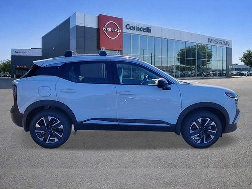 Fresh Powder 2026 Nissan Kicks SV
