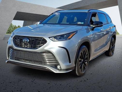 2025 Toyota Highlander XSE