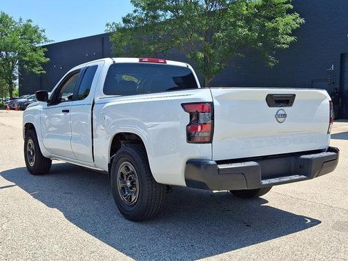 2024 Nissan Frontier S