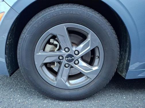 2023 Kia K5 LXS