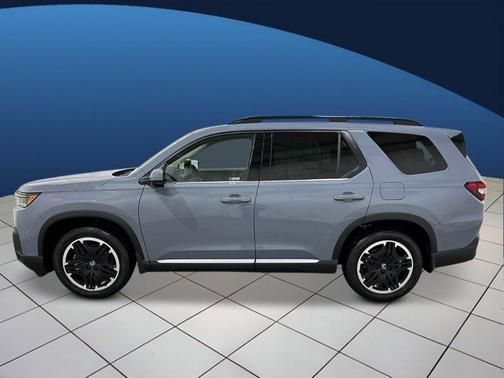 Sonic Gray Pearl 2026 Honda Pilot Touring 8-Passenger