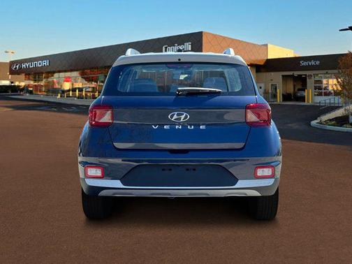 2025 Hyundai VENUE Limited
