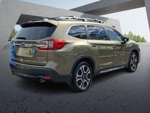 Autumn Green Metallic 2024 Subaru Ascent Limited 7-Passenger