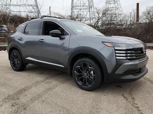 Gun Metallic 2026 Nissan Kicks SR