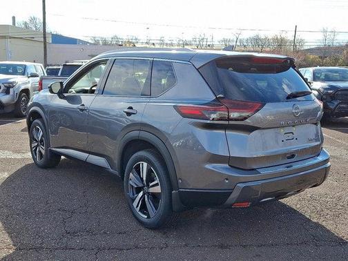 2025 Nissan Rogue SL