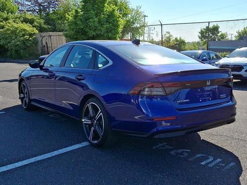 Still Night Pearl 2025 Honda Accord Hybrid Sport
