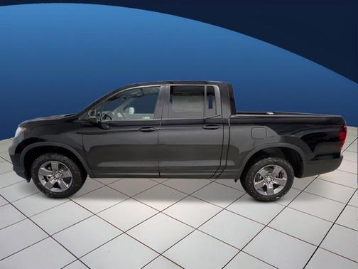 Crystal Black Pearl 2026 Honda Ridgeline TrailSport