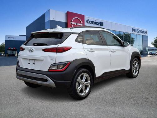 Lunar White 2023 Hyundai KONA SEL