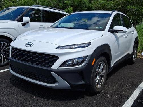 Lunar White 2023 Hyundai KONA SEL