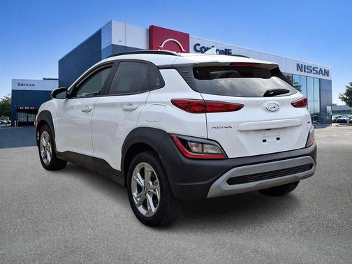 Lunar White 2023 Hyundai KONA SEL