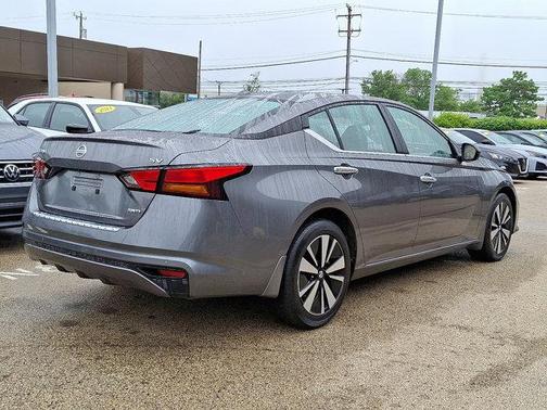2022 Nissan Altima 2.5 SV