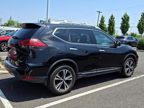 Magnetic Black 2017 Nissan Rogue SL
