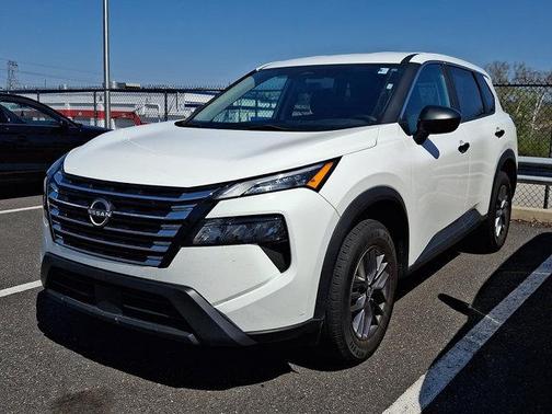 Glacier White 2024 Nissan Rogue S