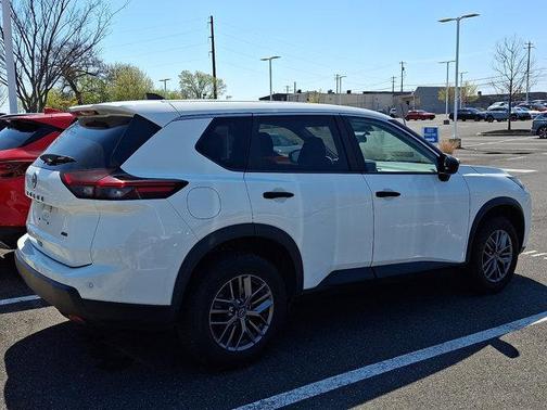 Glacier White 2024 Nissan Rogue S