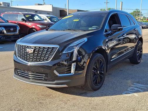 2022 Cadillac XT5 Premium Luxury