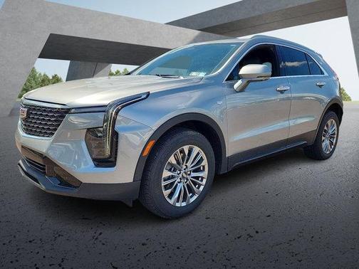 Argent Silver Metallic 2025 Cadillac XT4 Premium Luxury