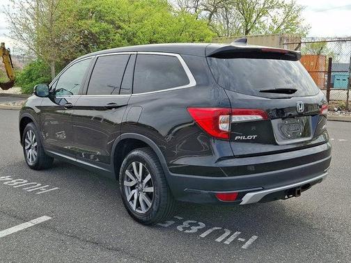 Crystal Black Pearl 2019 Honda Pilot EX-L