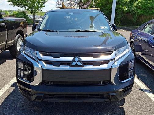 Labrador Black Pearl 2024 Mitsubishi Outlander Sport SE