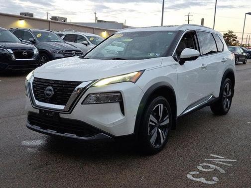 2023 Nissan Rogue SL