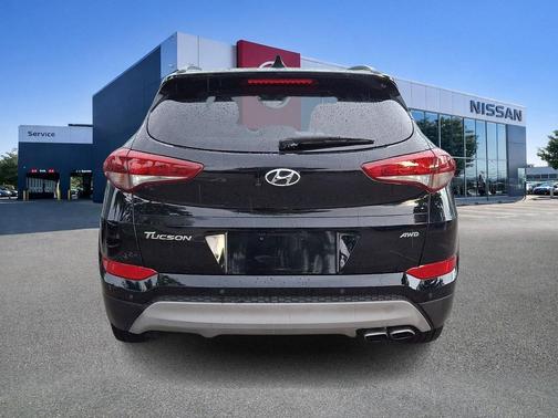 Black Noir Pearl 2018 Hyundai TUCSON Value