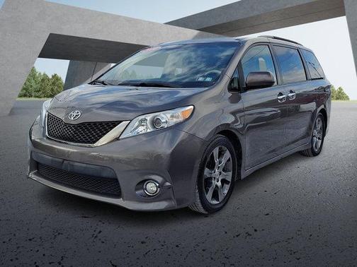 2014 Toyota Sienna SE