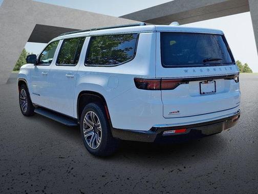 2023 Jeep Wagoneer L Series II 4x4