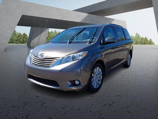Predawn Gray Mica 2014 Toyota Sienna XLE