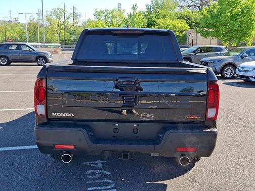 Crystal Black Pearl 2025 Honda Ridgeline TrailSport