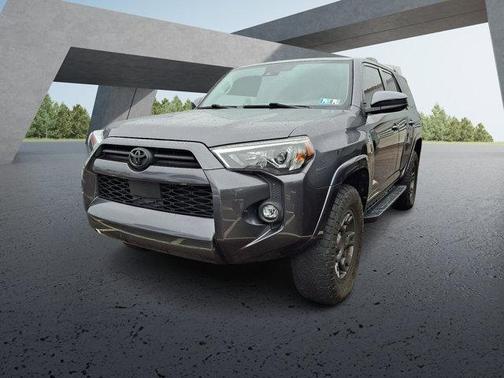 2022 Toyota 4Runner SR5