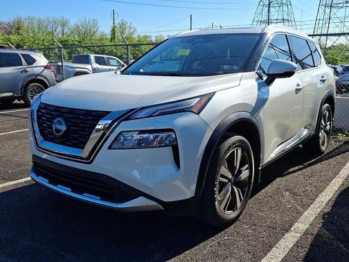 Pearl White Tricoat 2023 Nissan Rogue Platinum