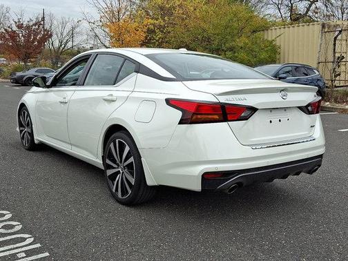 2020 Nissan Altima SR Intelligent AWD