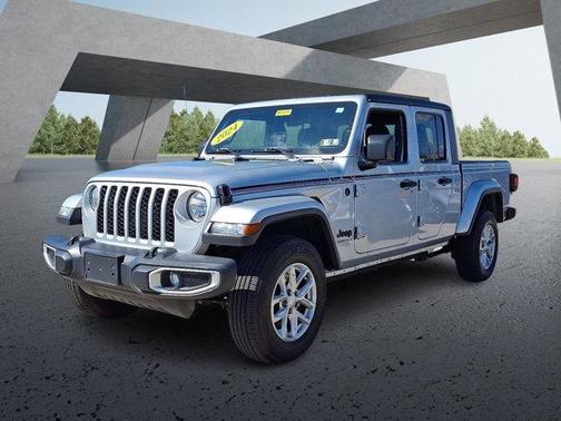 2023 Jeep Gladiator Sport S