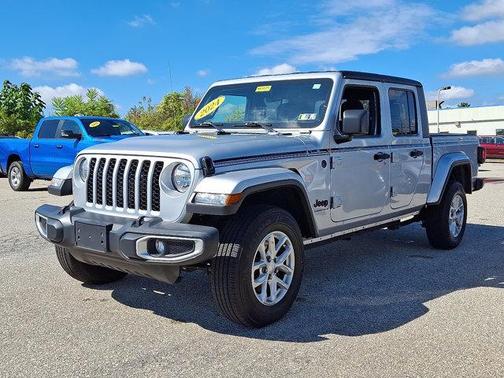 2023 Jeep Gladiator Sport S