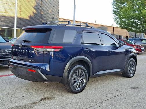2022 Nissan Pathfinder SV 4WD