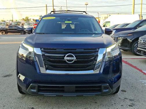 2022 Nissan Pathfinder SV 4WD
