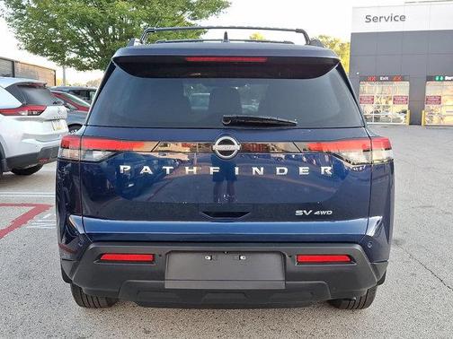 2022 Nissan Pathfinder SV 4WD