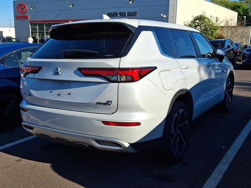 2024 Mitsubishi Outlander PHEV SE S-AWC