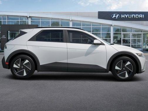 2025 Hyundai IONIQ 5 SEL