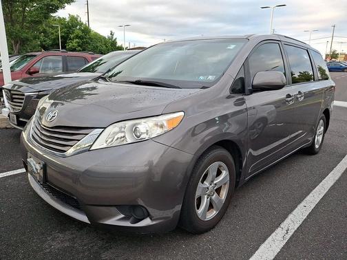 Predawn Gray Mica 2016 Toyota Sienna LE