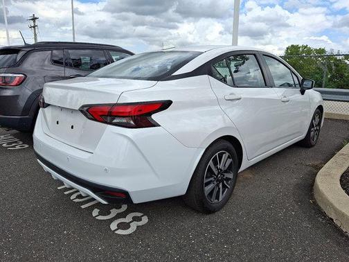 2022 Nissan Versa 1.6 SV