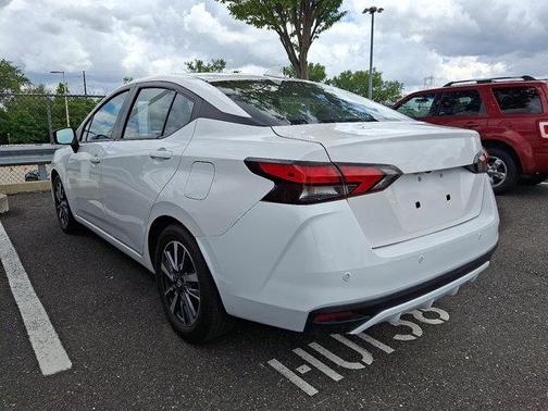 2022 Nissan Versa 1.6 SV