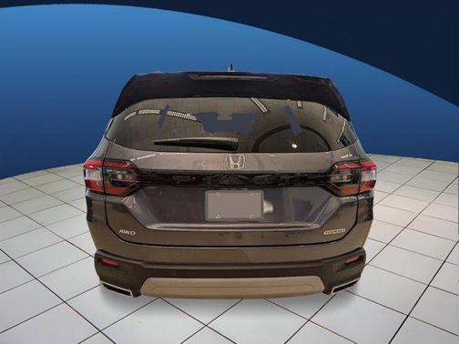 2025 Honda Pilot Touring 8-Passenger