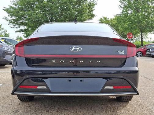 2023 Hyundai SONATA Hybrid Base