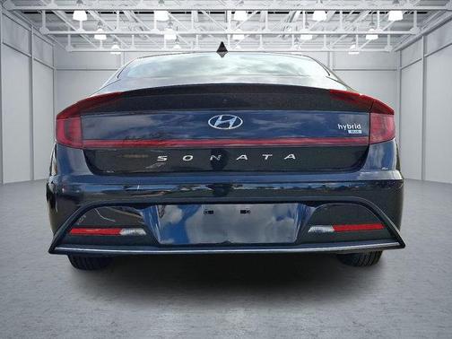 2023 Hyundai SONATA Hybrid Base