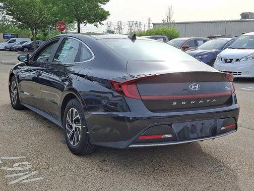 2023 Hyundai SONATA Hybrid Base