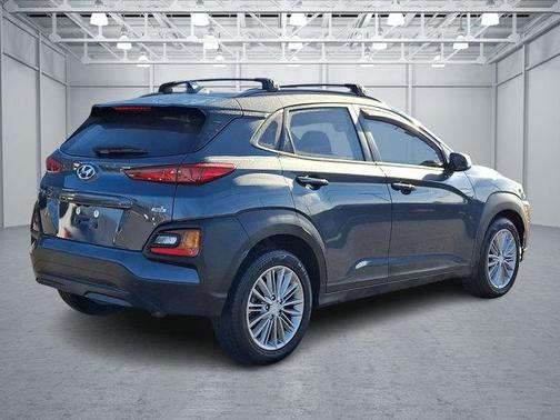 2021 Hyundai KONA SEL Plus