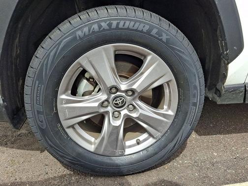 Ice Cap 2025 Toyota RAV4 Hybrid XLE