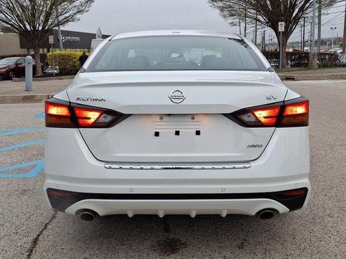 2022 Nissan Altima 2.5 SV
