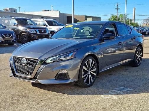2022 Nissan Altima SR VC-Turbo FWD